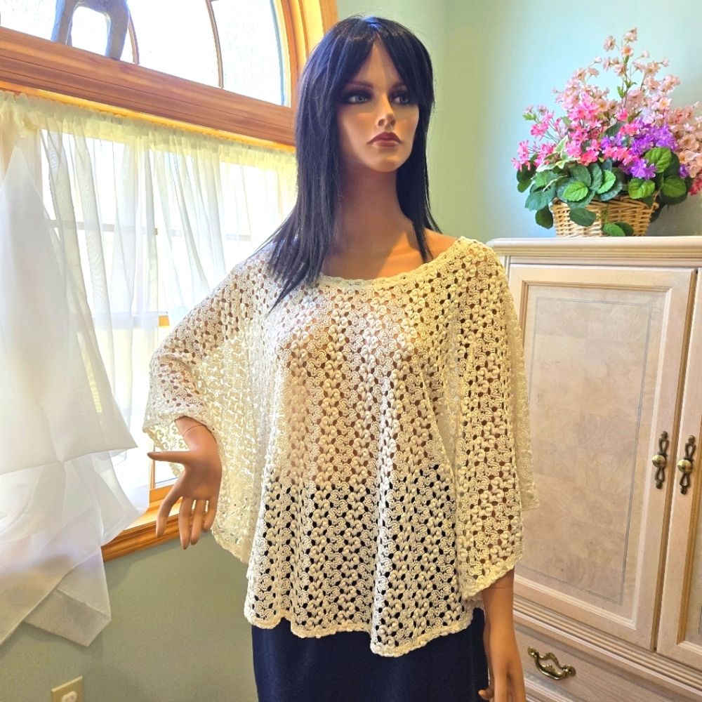 Tatted, Creamy White, Dress Barn Overtop, Beach Top, Batwing Sleeves,Extra Large